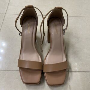 Cushionaire Tan Block Heel Sandals